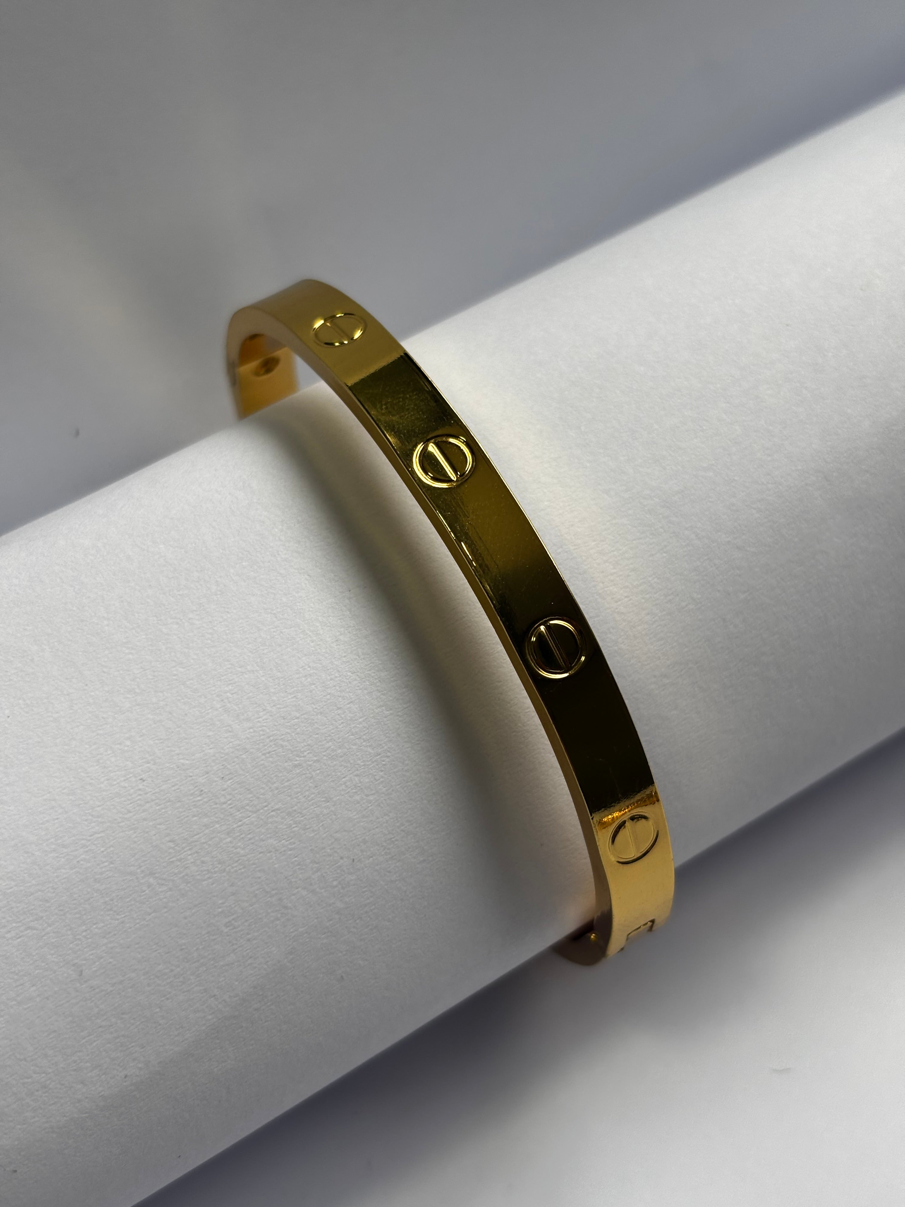 Bracelete inspiração Cartier dourado