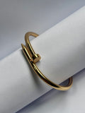 Bracelete prego dourado